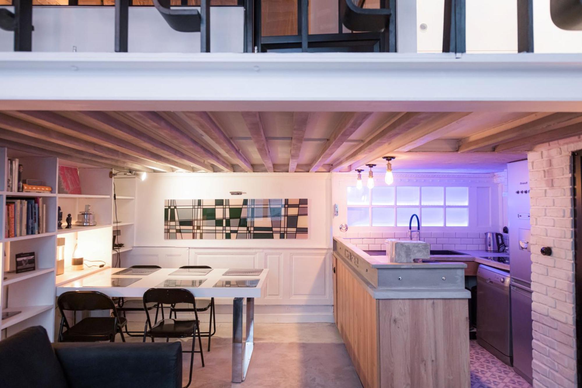 Artist's Mini Loft - Marais * Parijs