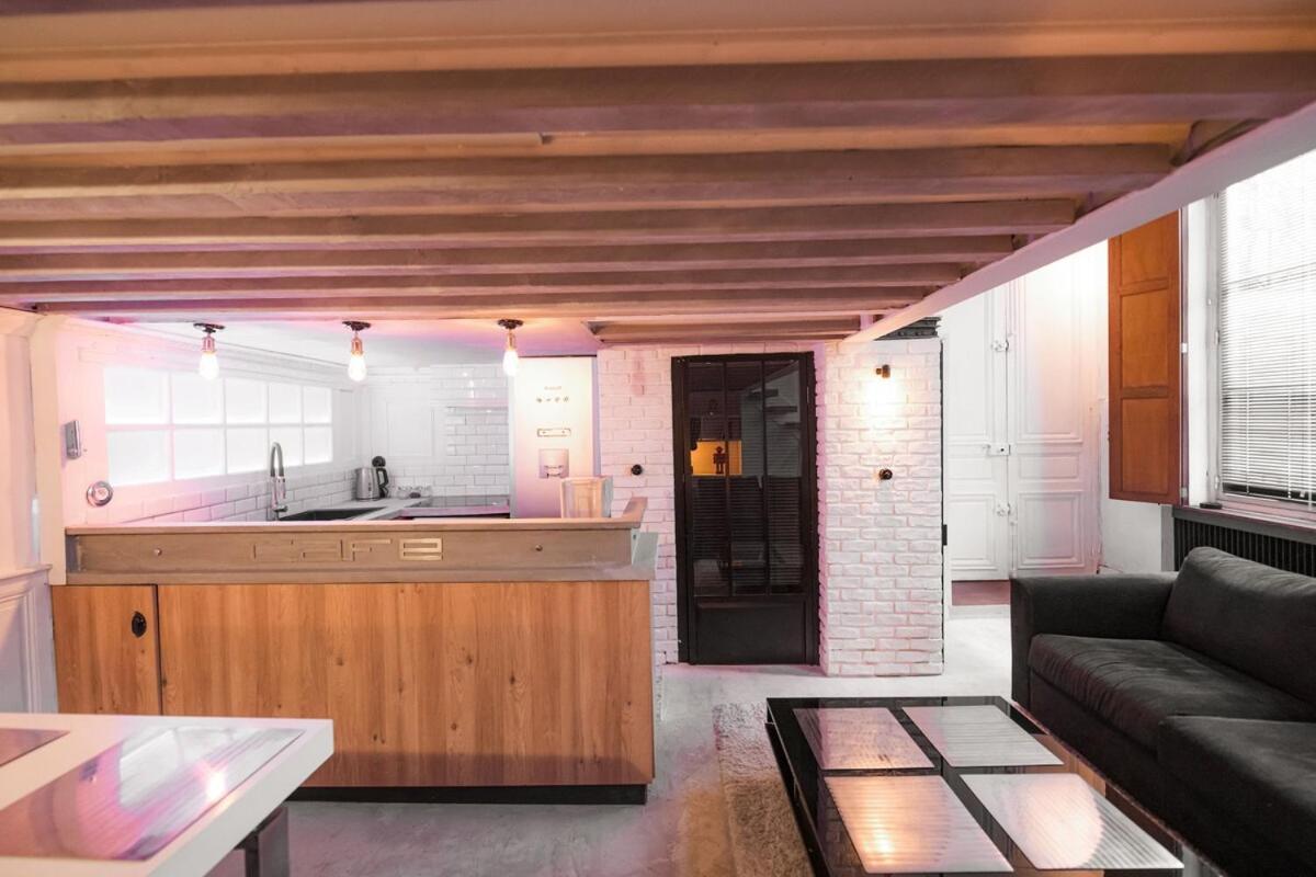 Artist's Mini Loft - Marais * Parijs